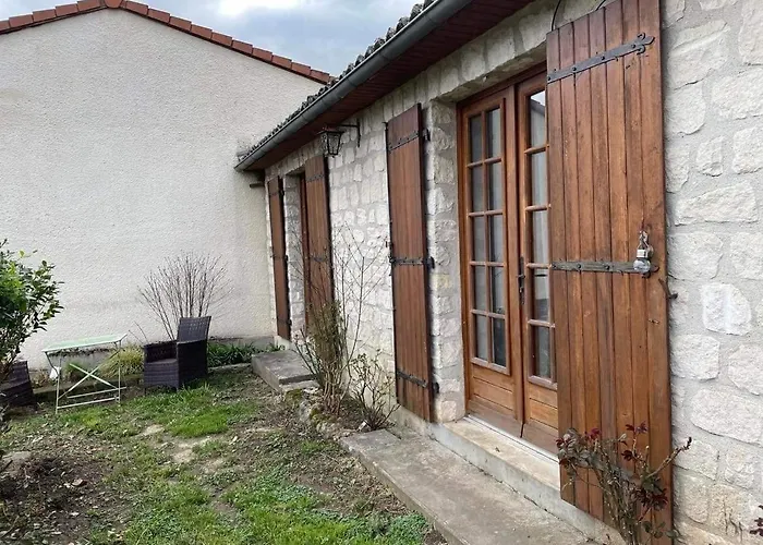 May\'S Cottage